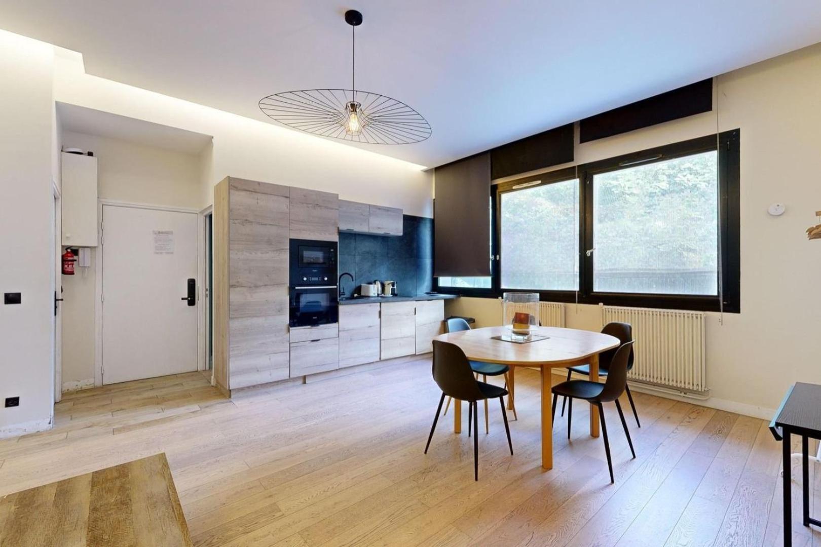 188 Suite Eight - Superb Apartment In Париж Екстериор снимка